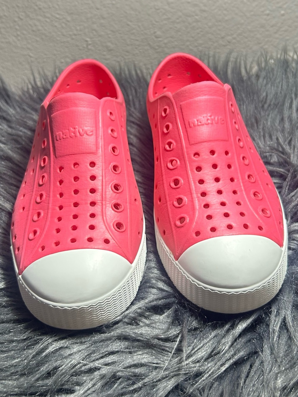 Native Jefferson Hollywood Pink/Shell White Pink Slip-On Water-Friendly Size J1 - Picture 5 of 9